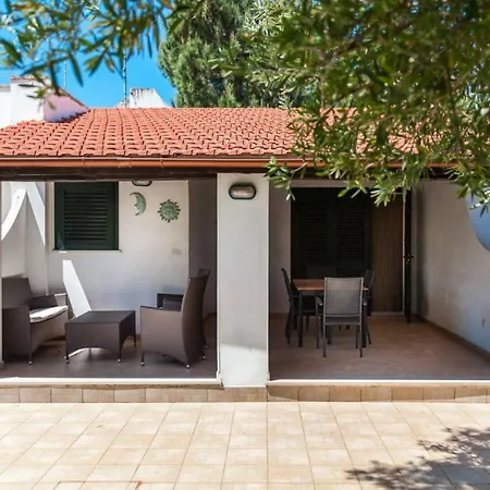 A Di Ostuni Villa *